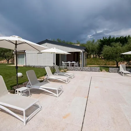 Relais Del Garda * לאזיסה