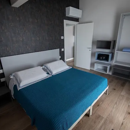 Relais Del Garda * Λατζίζε